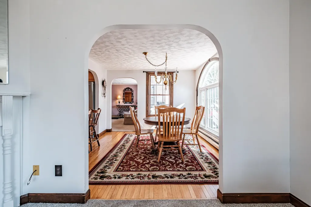 22 Davis Street Portland ME 04102