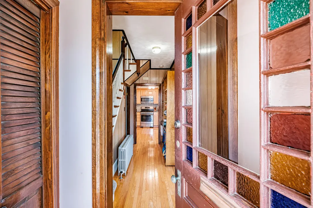 22 Davis Street Portland ME 04102