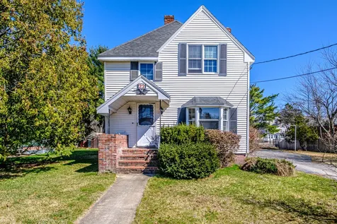 22 Davis Street Portland ME 04102