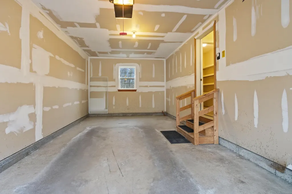 76 Ashley Lane Portland ME 04103