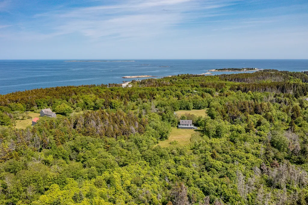 161 North Road Matinicus Isle Plt ME 04851