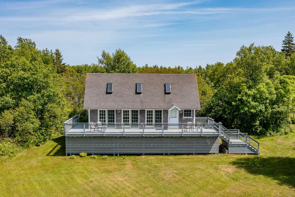 161 North Road Matinicus Isle Plt ME 04851