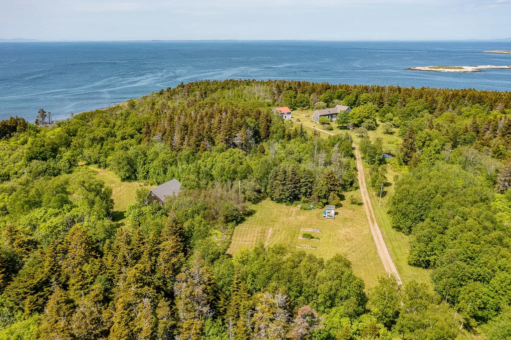161 North Road Matinicus Isle Plt ME 04851