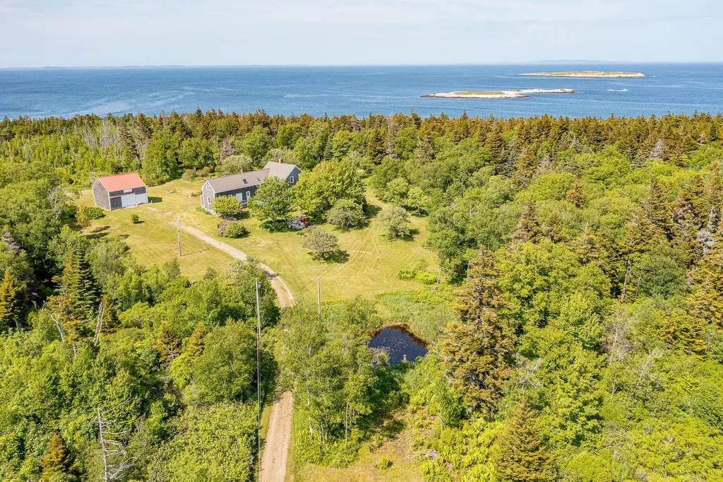 161 North Road Matinicus Isle Plt ME 04851