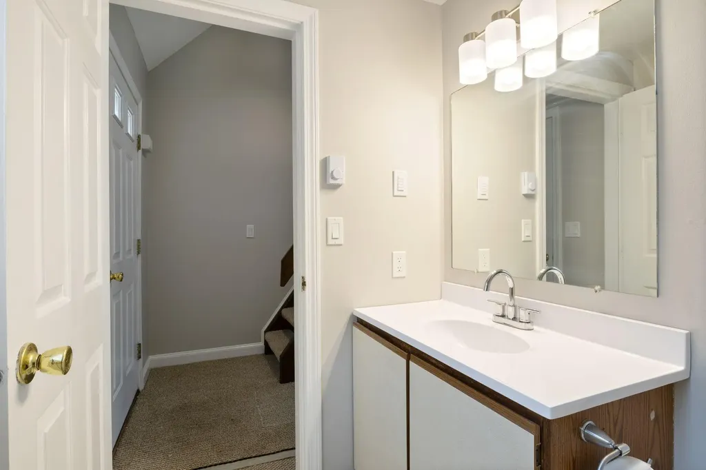 139 Broadway South Portland ME 04106