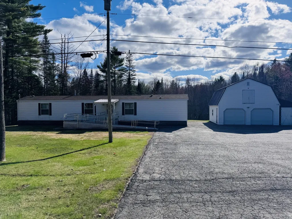 1676 Hudson Road Hudson ME 04449