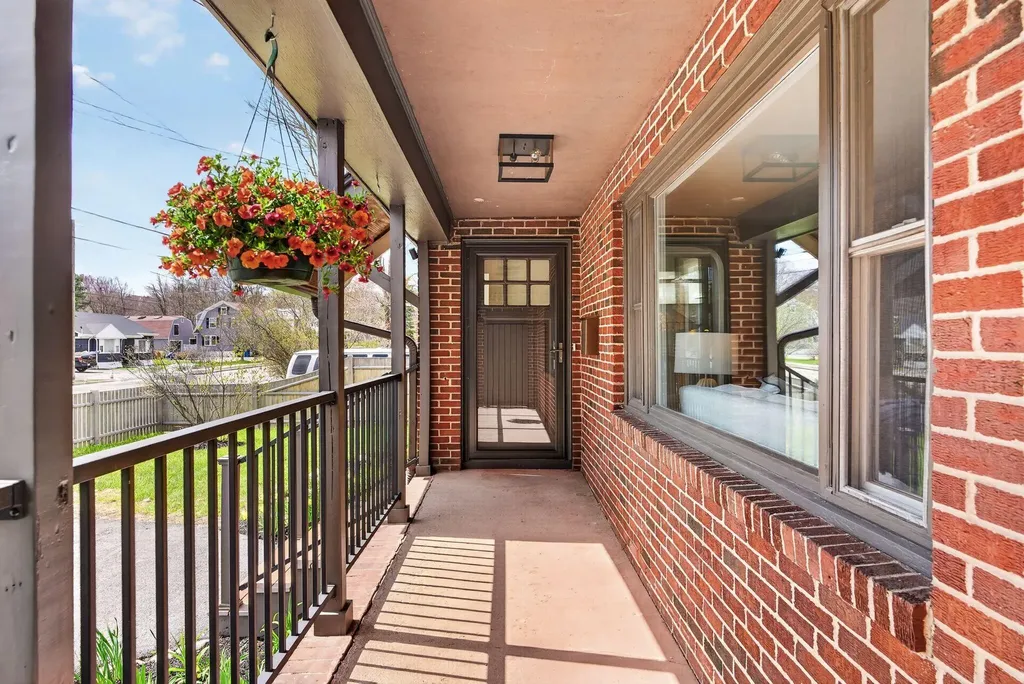1061 Washington Avenue Portland ME 04103