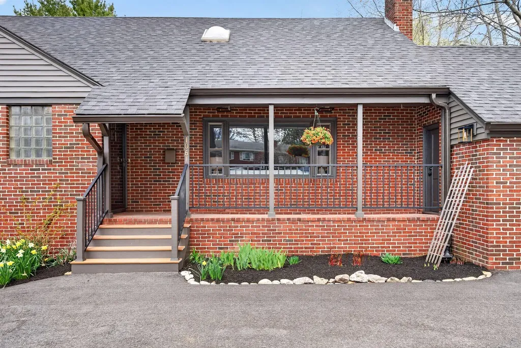 1061 Washington Avenue Portland ME 04103
