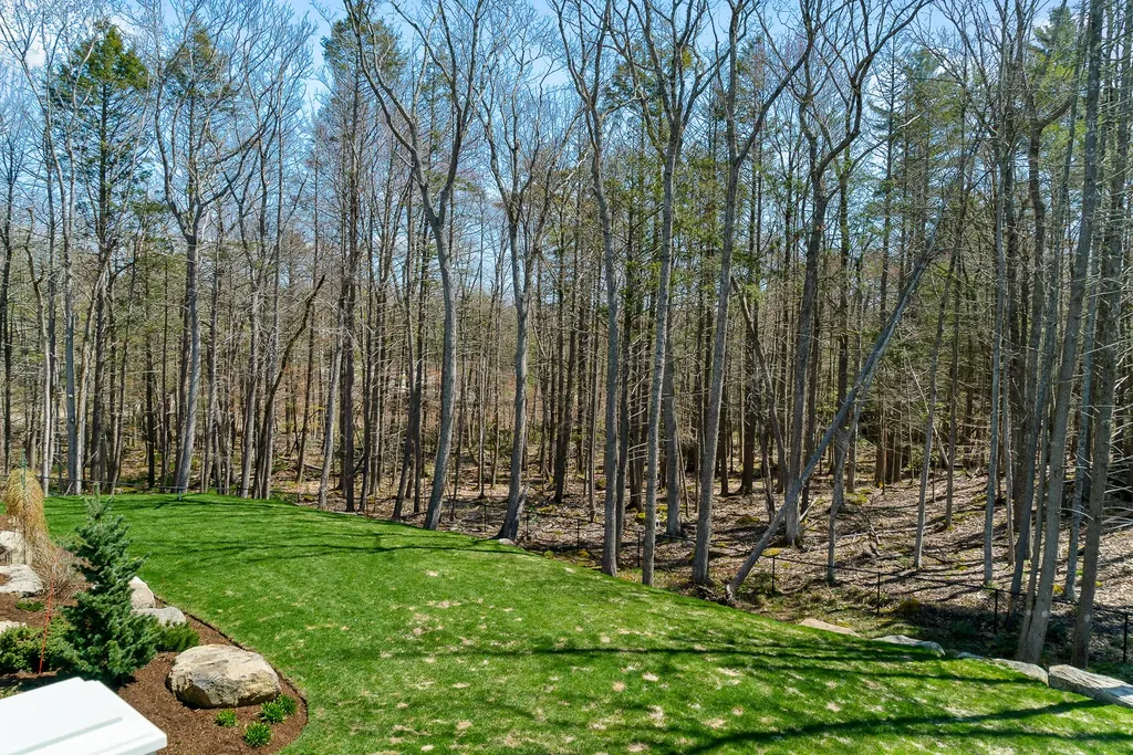 121 Josiah Norton Road York ME 03902