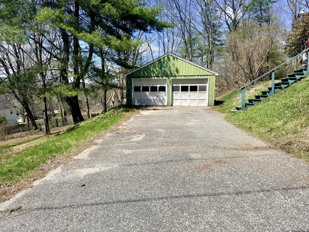 7 Bennett Avenue Auburn ME 04210