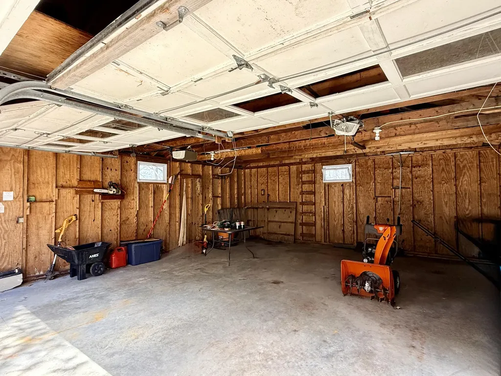 7 Bennett Avenue Auburn ME 04210