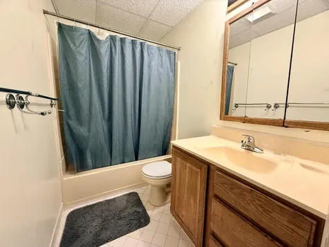 7 Bennett Avenue Auburn ME 04210