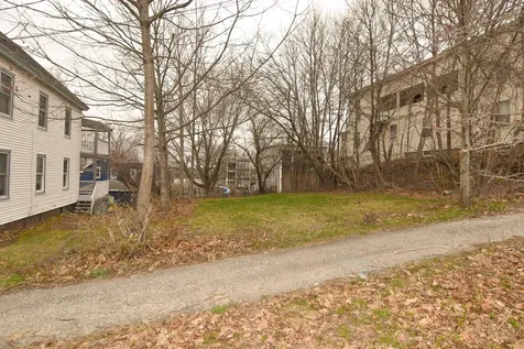 86A Fourth Street Auburn ME 04210