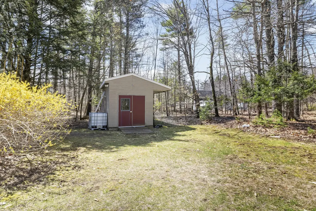 10 Standish Neck Road Gorham ME 04038