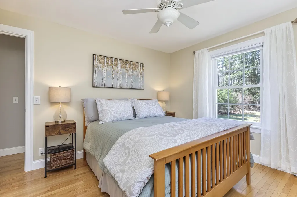 10 Standish Neck Road Gorham ME 04038