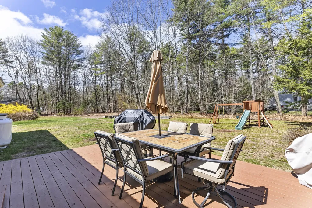 10 Standish Neck Road Gorham ME 04038