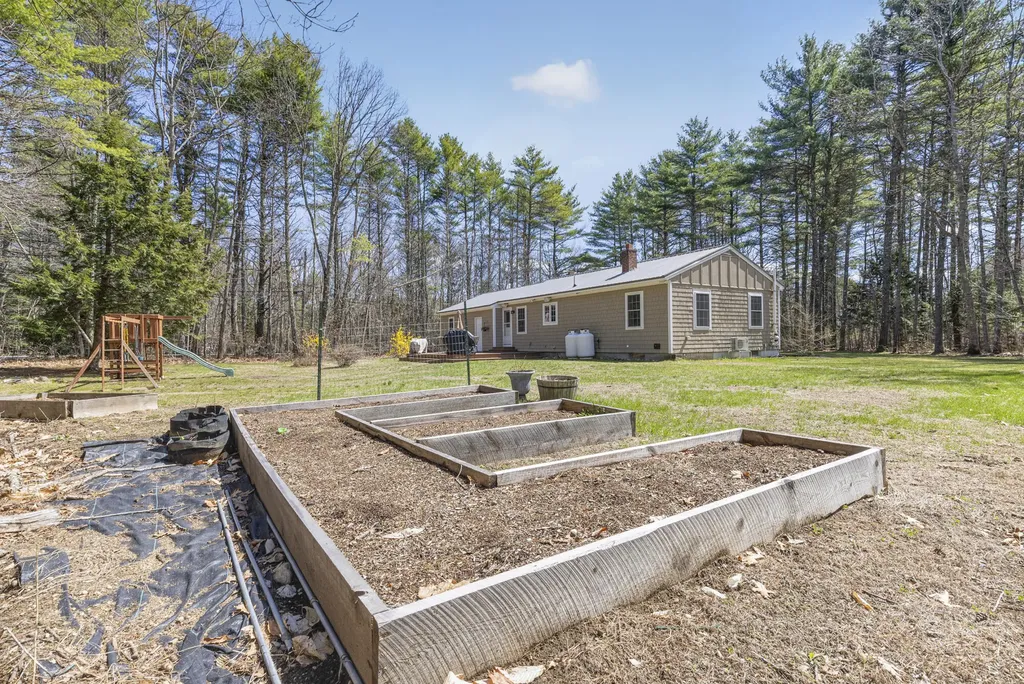 10 Standish Neck Road Gorham ME 04038