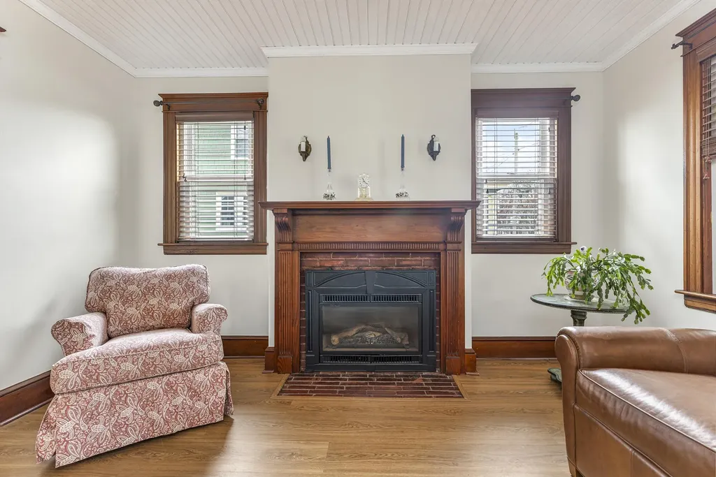 62 Elsmere Avenue South Portland ME 04106