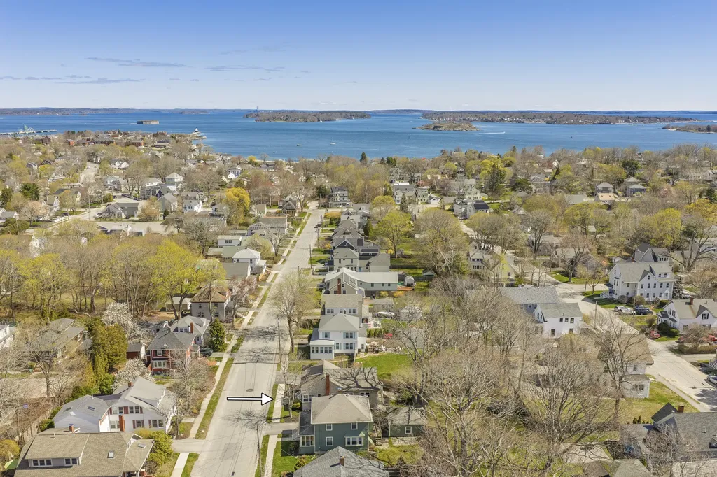 62 Elsmere Avenue South Portland ME 04106