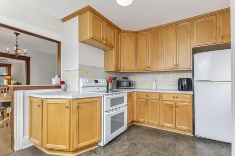 62 Elsmere Avenue South Portland ME 04106