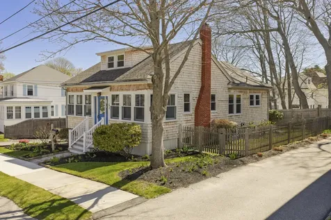 62 Elsmere Avenue South Portland ME 04106