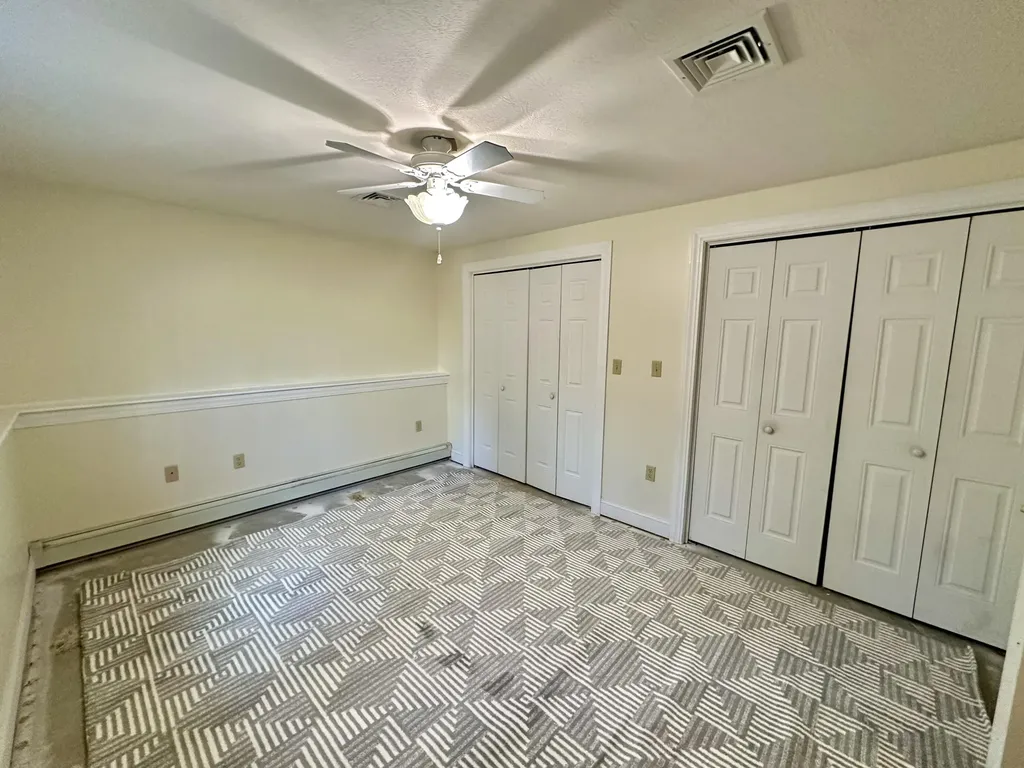 6 Eisenhower Court Naples ME 04055