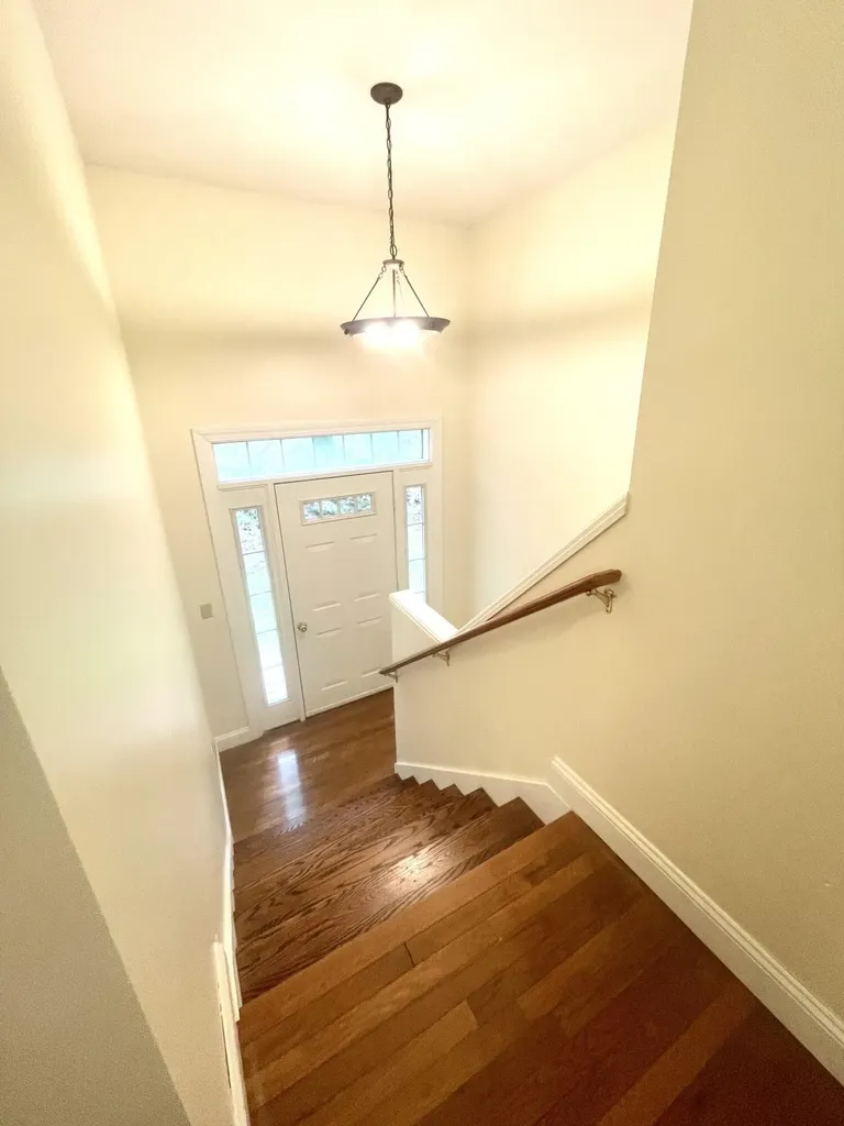 6 Eisenhower Court Naples ME 04055
