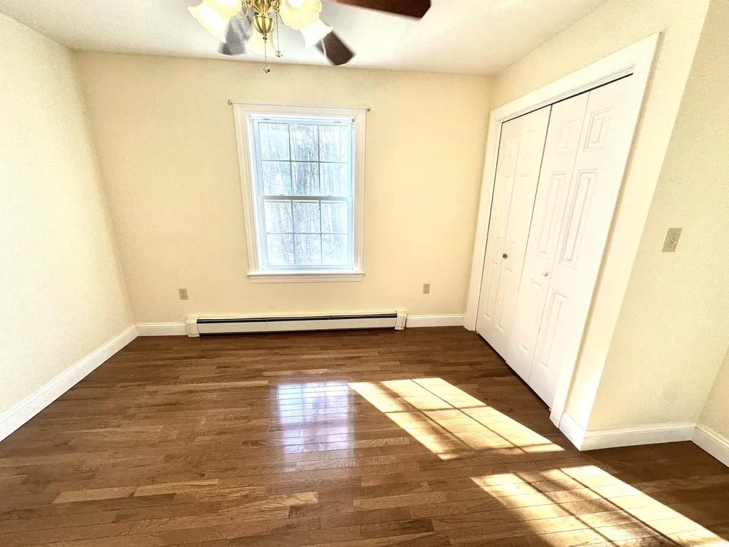 6 Eisenhower Court Naples ME 04055