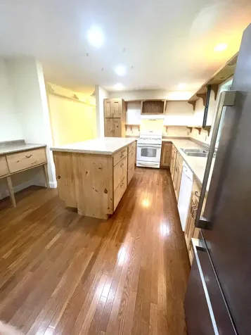 6 Eisenhower Court Naples ME 04055