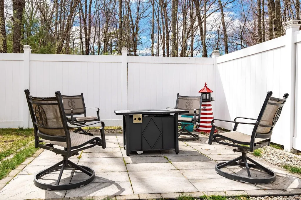 6 Lady Slipper Lane Sanford ME 04073