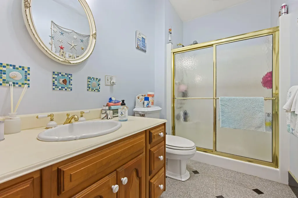 63 Fenton Way Bangor ME 04401