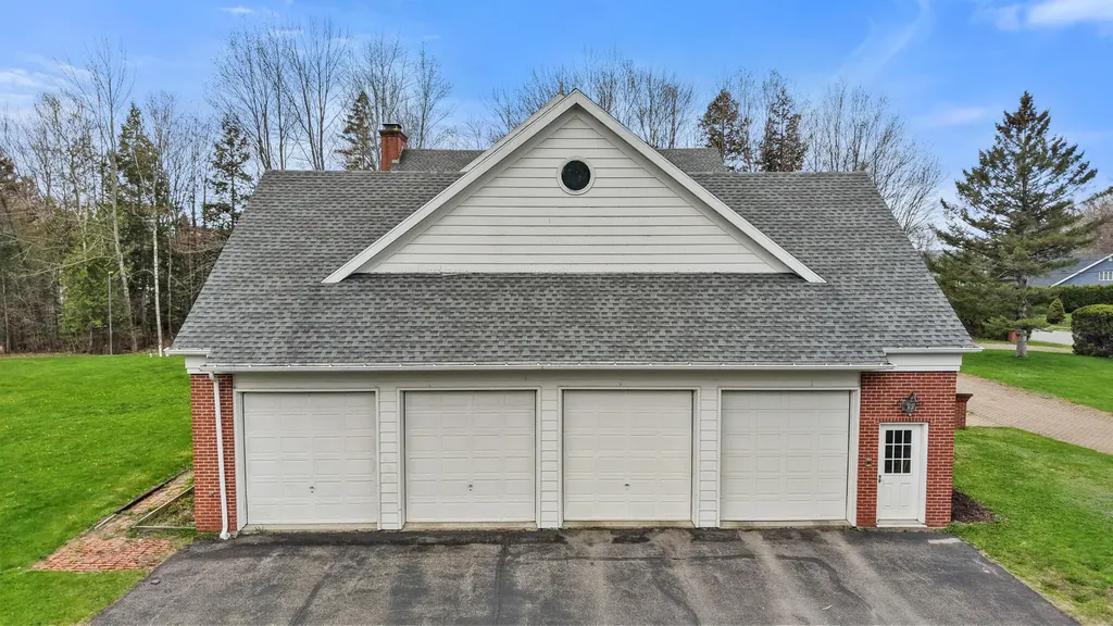 63 Fenton Way Bangor ME 04401