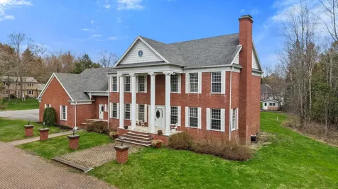 63 Fenton Way Bangor ME 04401