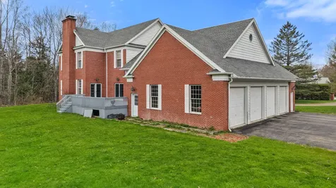 63 Fenton Way Bangor ME 04401