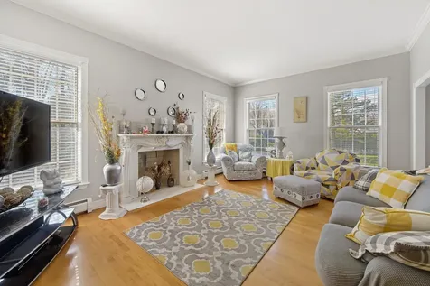 63 Fenton Way Bangor ME 04401