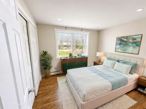 29 Oak Run Owls Head ME 04854