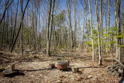 29 Oak Run Owls Head ME 04854