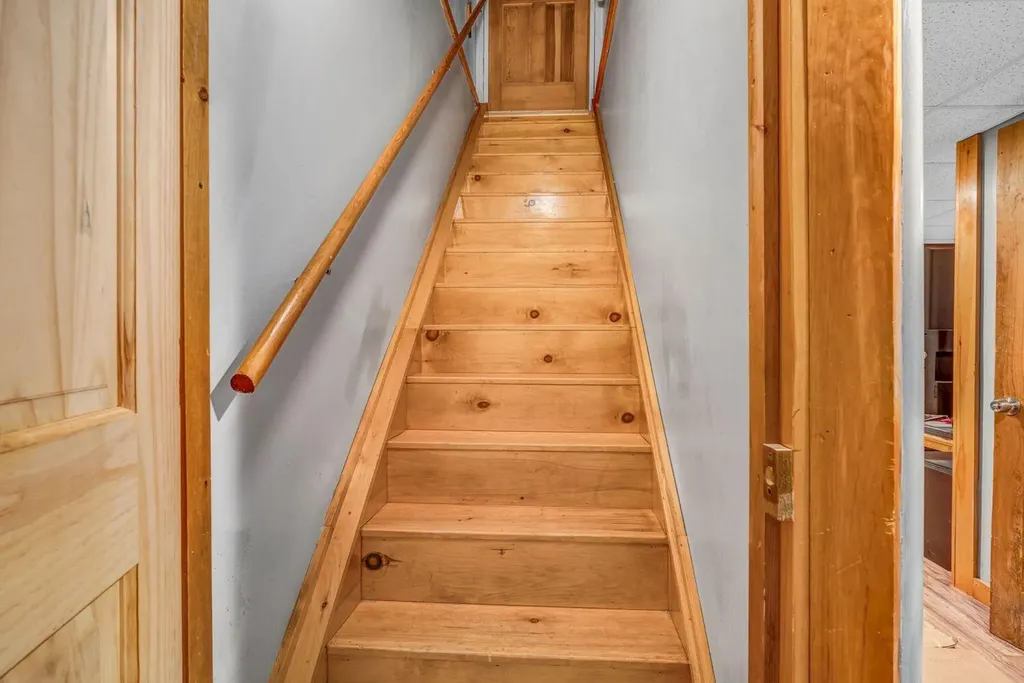 28 Davis Road Vienna ME 04360