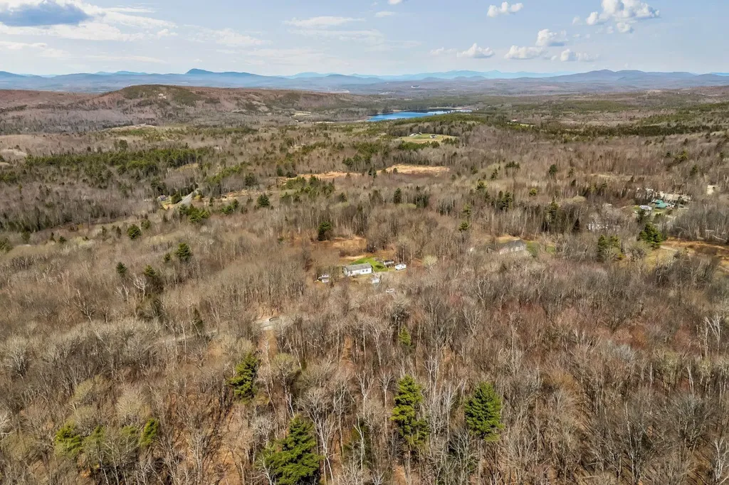 28 Davis Road Vienna ME 04360