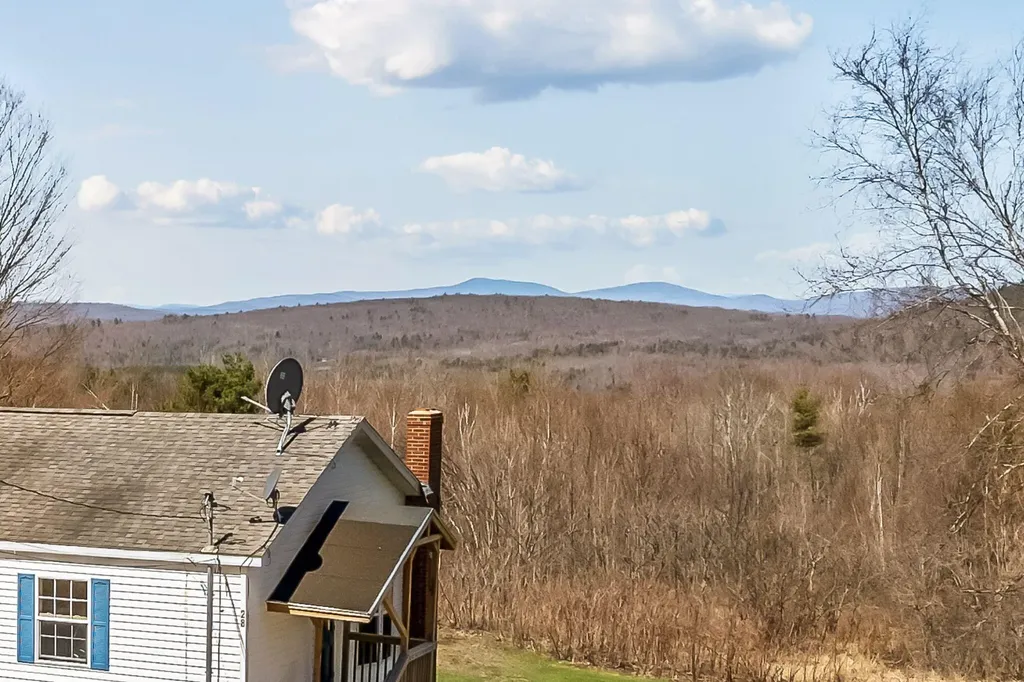 28 Davis Road Vienna ME 04360