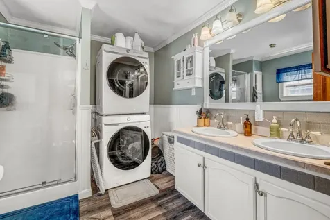 28 Davis Road Vienna ME 04360