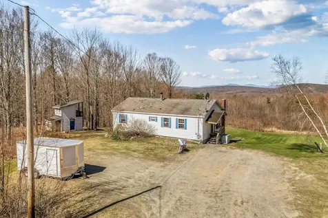 28 Davis Road Vienna ME 04360
