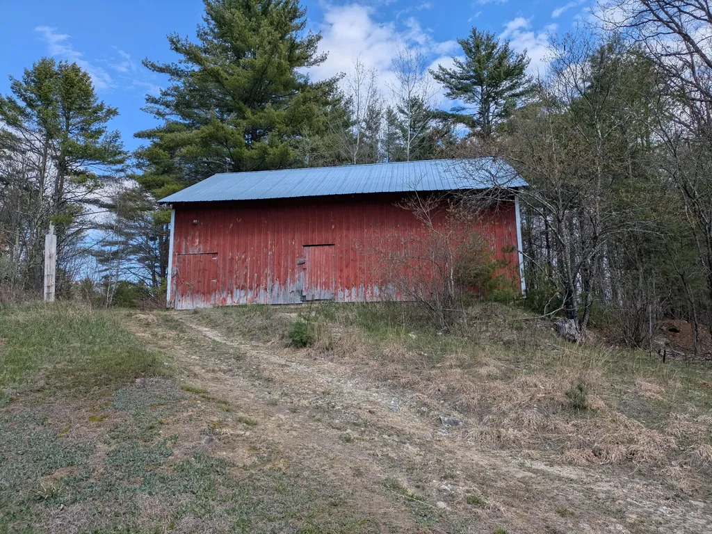 461 Ossipee Trail Porter ME 04068