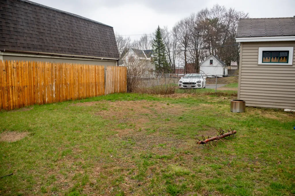 25 Katahdin Avenue Millinocket ME 04462