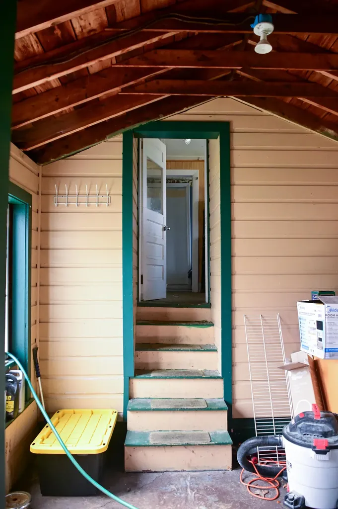 25 Katahdin Avenue Millinocket ME 04462