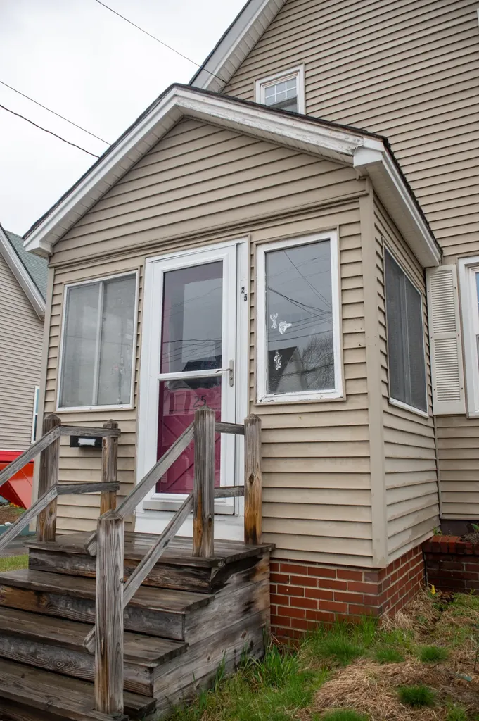 25 Katahdin Avenue Millinocket ME 04462