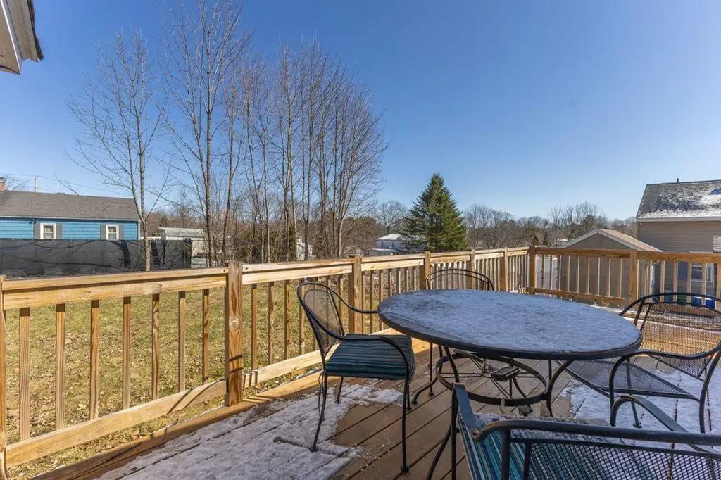 12 Louise Street Auburn ME 04210