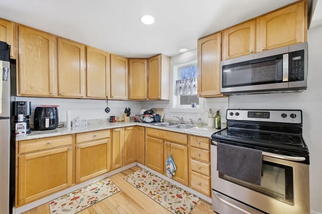 12 Louise Street Auburn ME 04210
