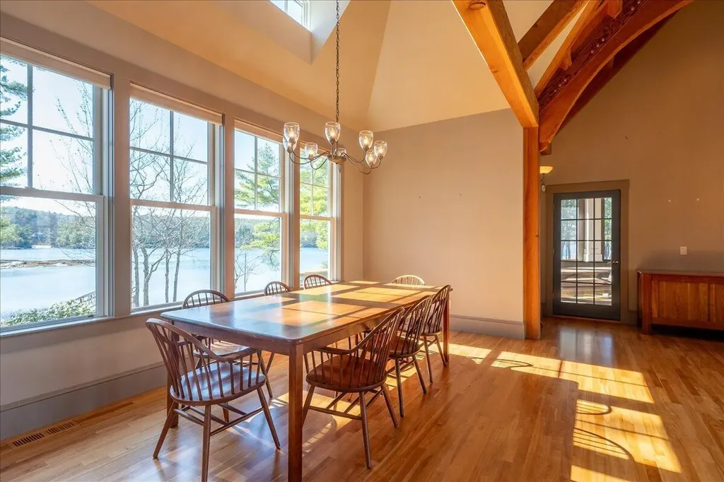 16 Glidden Ledge Road South Bristol ME 04568