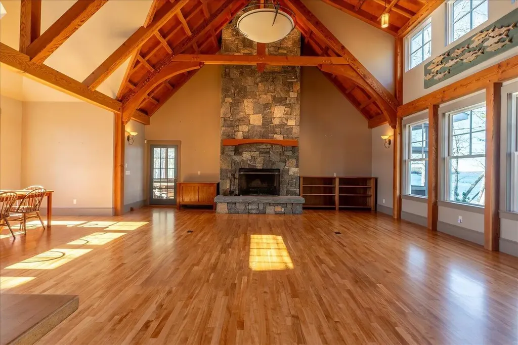 16 Glidden Ledge Road South Bristol ME 04568